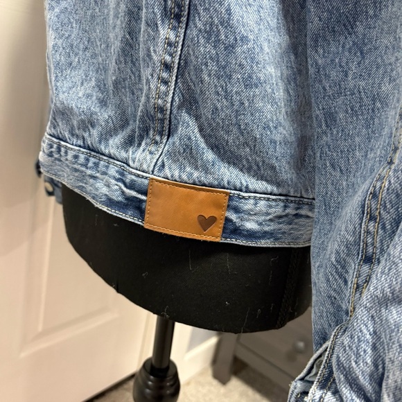 Joe Fresh X Jillian Harris Jean Jacket - Picture 5 of 7